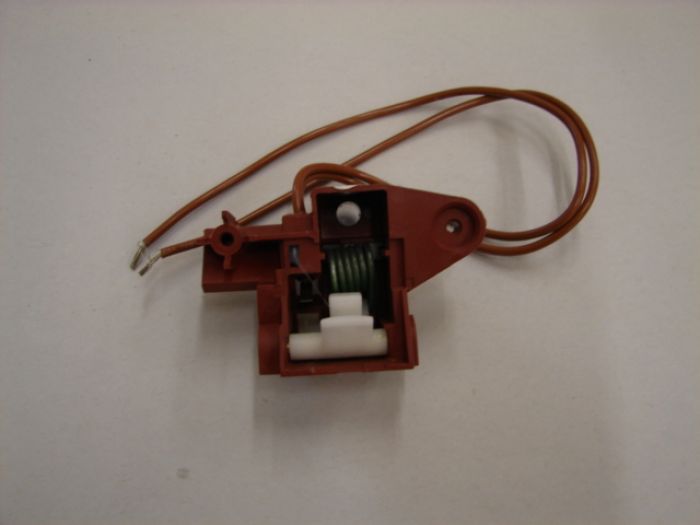 DD81-03971A Dacor Dishwasher Door Latch 700268
